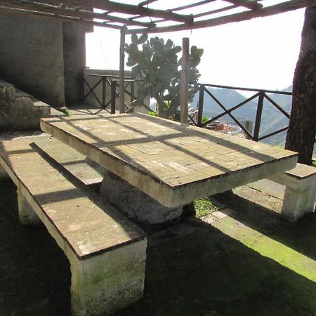 Rifugio Dei Tre Pini Vendégház Castelmola Kültér fotó