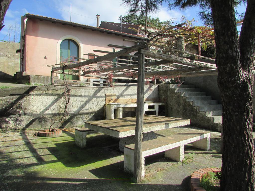 Rifugio Dei Tre Pini Vendégház Castelmola Kültér fotó