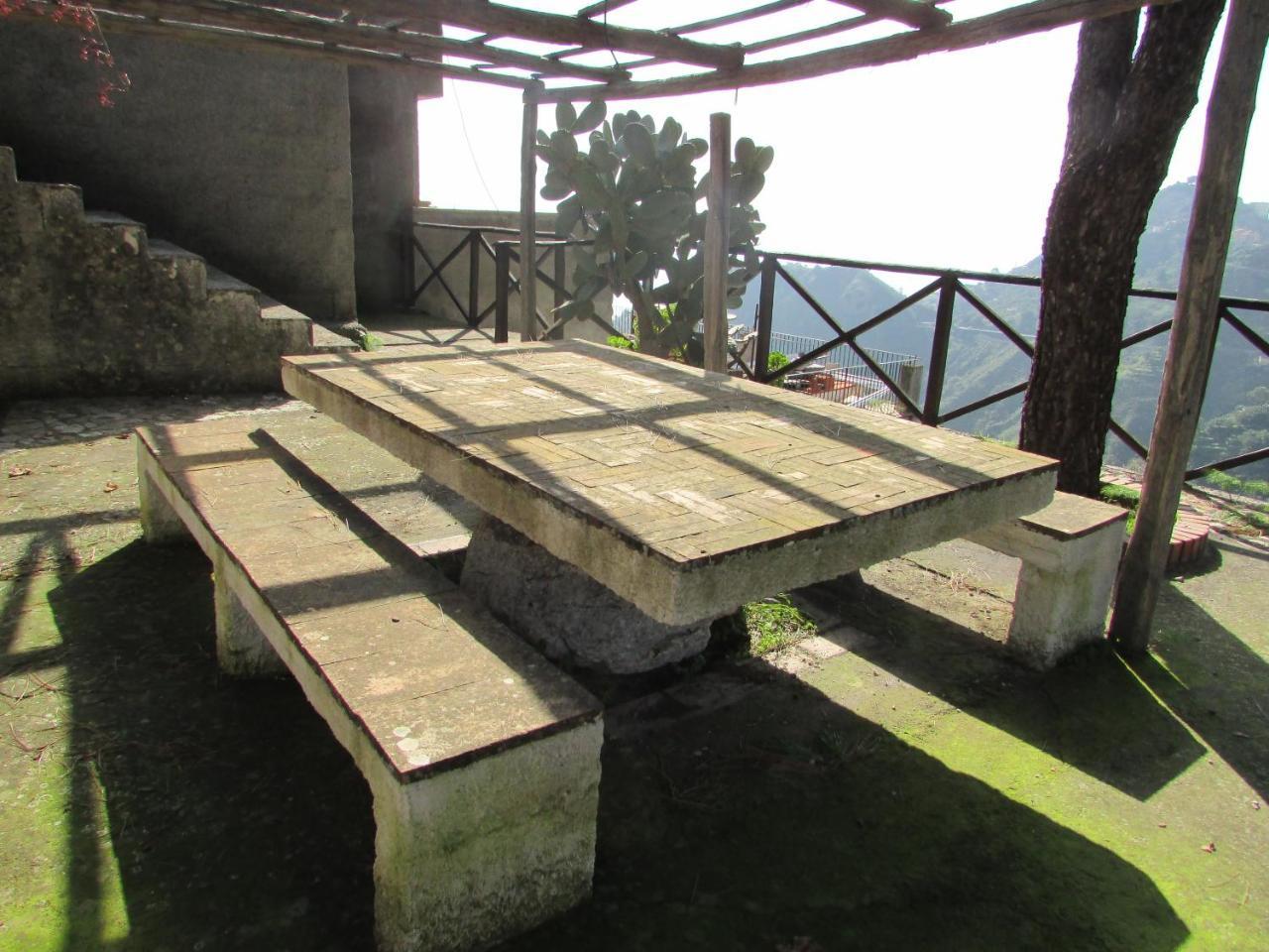 Rifugio Dei Tre Pini Vendégház Castelmola Kültér fotó